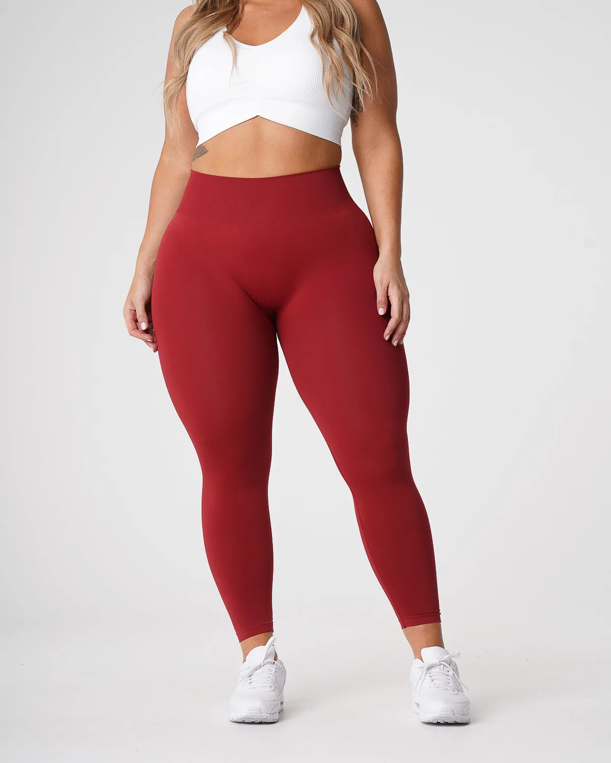 Carmine Solid Seamless Leggings