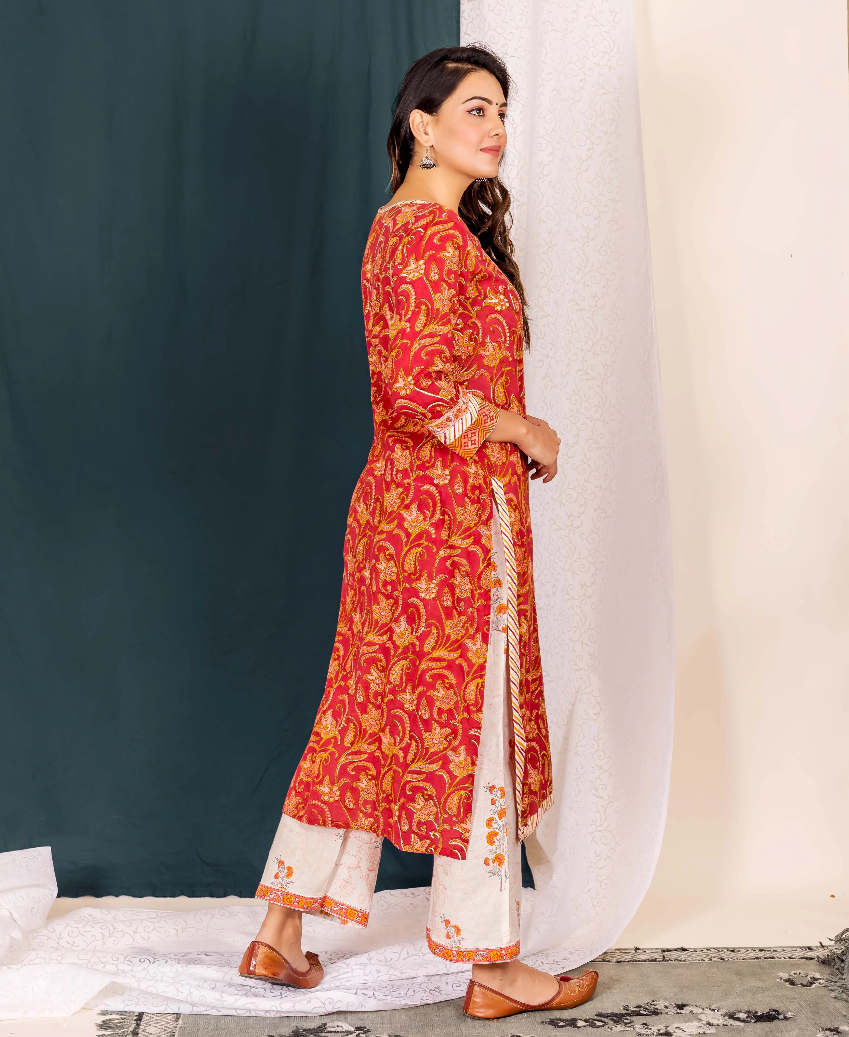 Gargi Red Jaal Printed Kurta