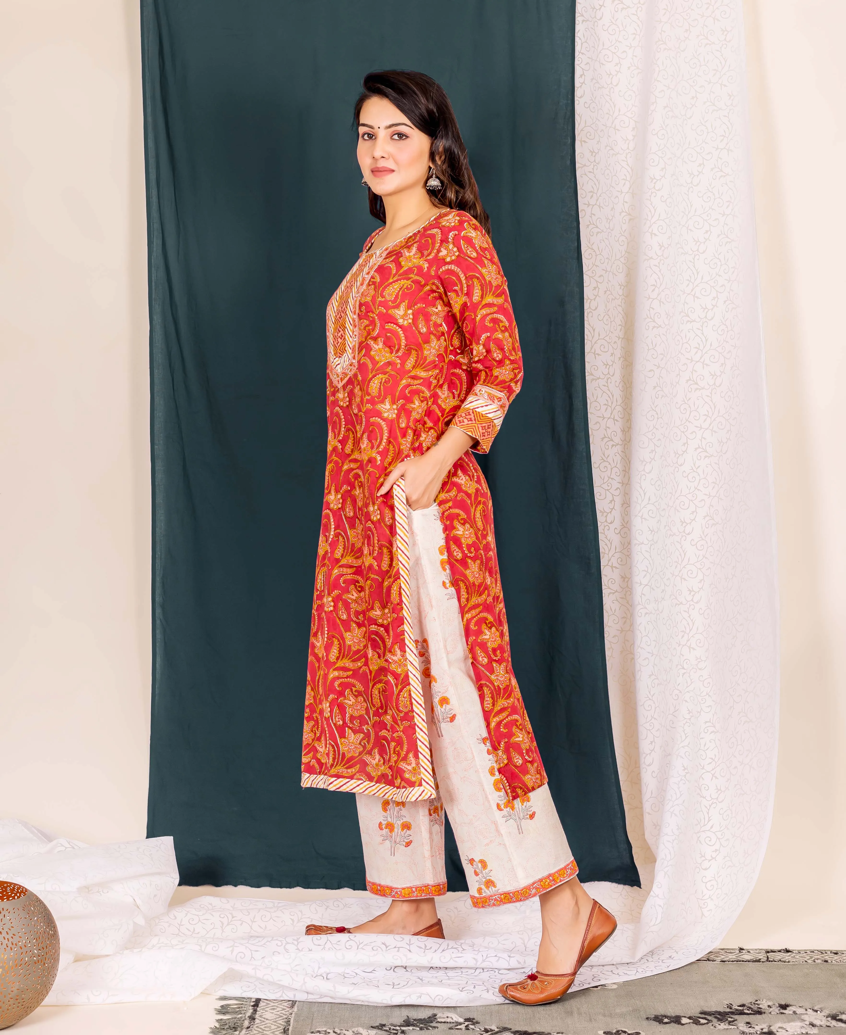 Gargi Red Jaal Printed Kurta