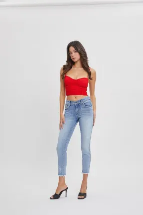 Sure! The optimized title for this e-commerce product could be Stylish Shawty Jeans or Trendy Shawty Jeans.