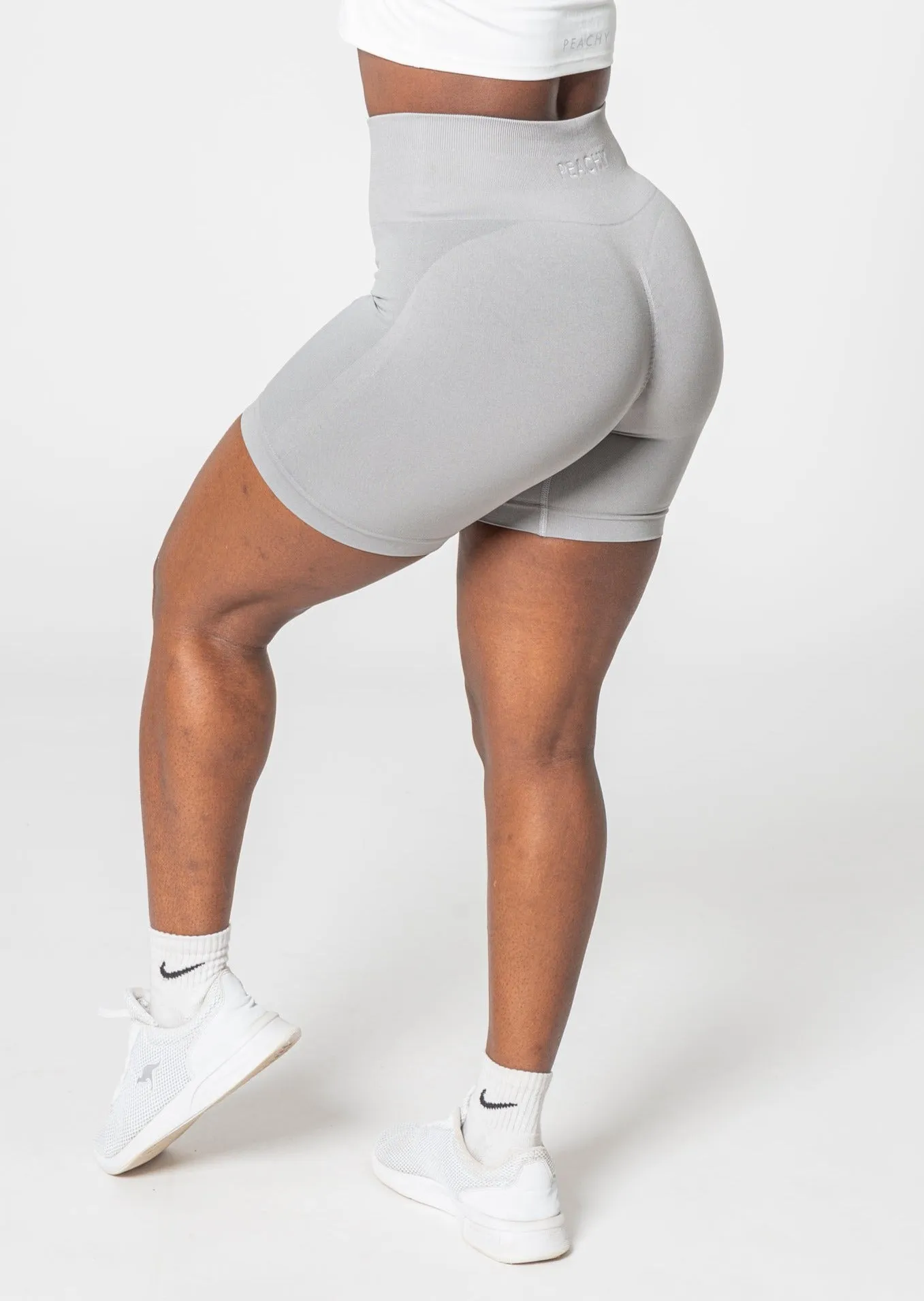 REVIVAL Seamless Scrunch Shorts