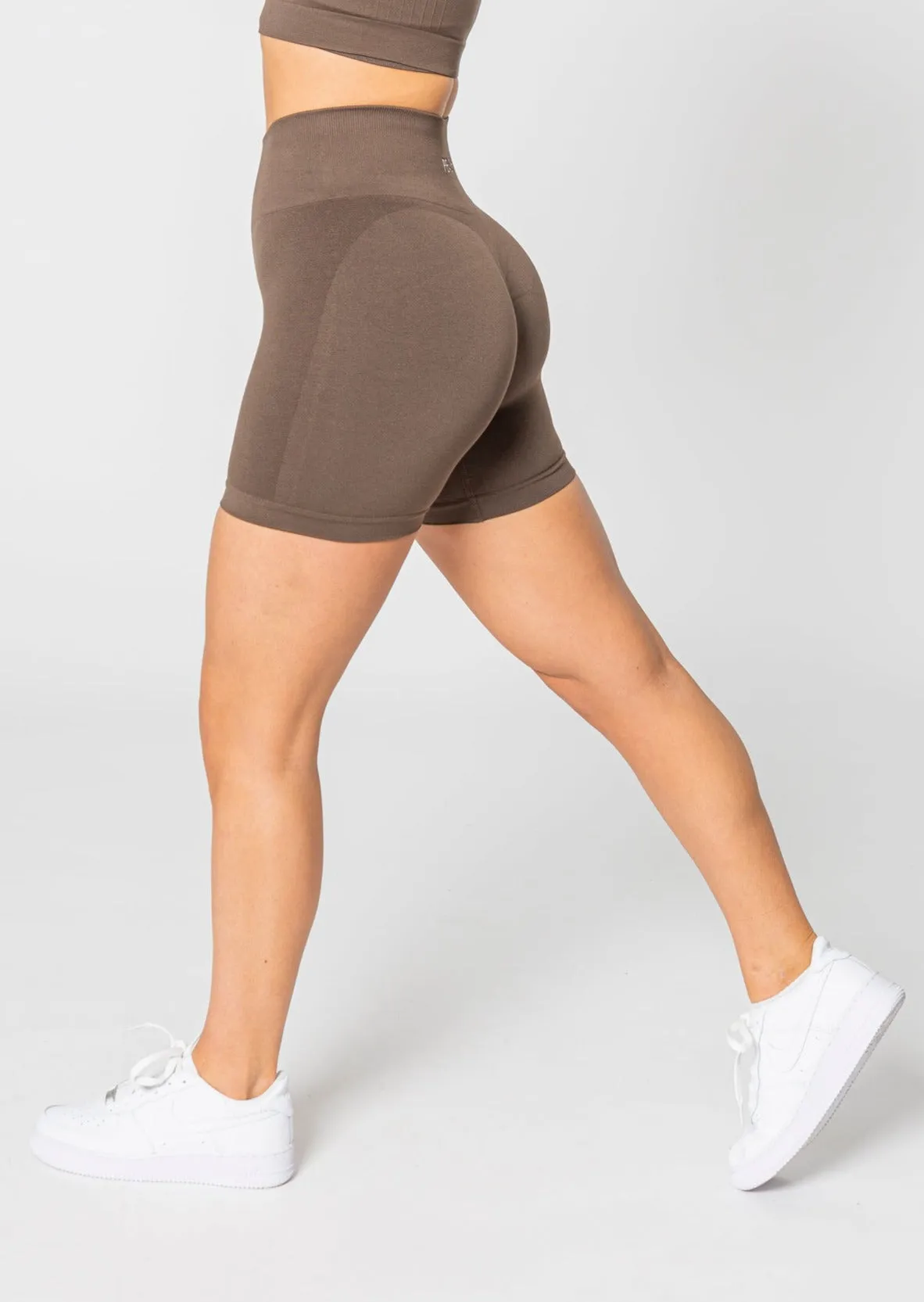 REVIVAL Seamless Scrunch Shorts