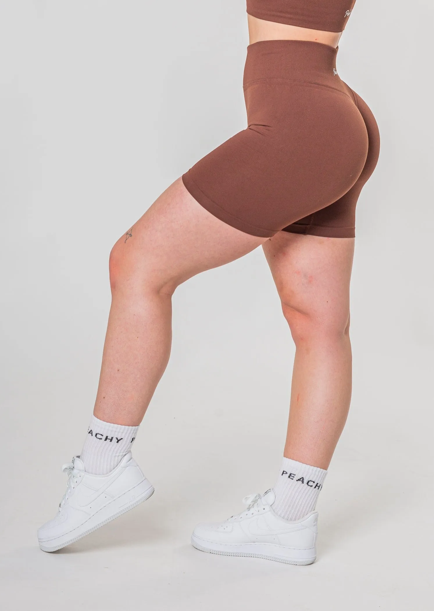 [VORBESTELLUNG] PURPOSE Scrunch Shorts